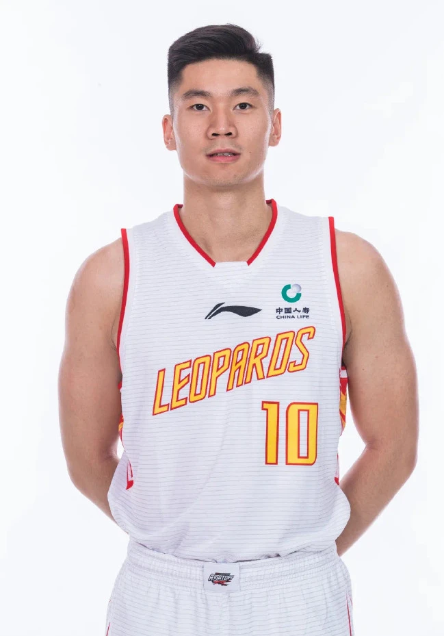 为什么篮球教练要不断改进训练方法_0